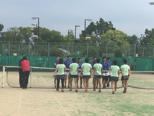 大商学園戦後の挨拶　青が羽衣[1]